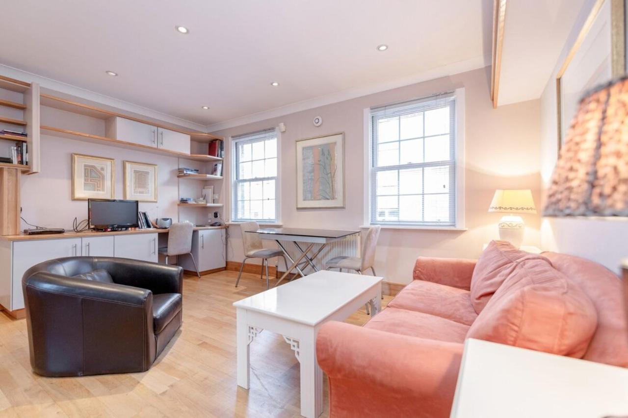 Beautiful Spacious 1BD Flat in Victoria Londres Exterior foto